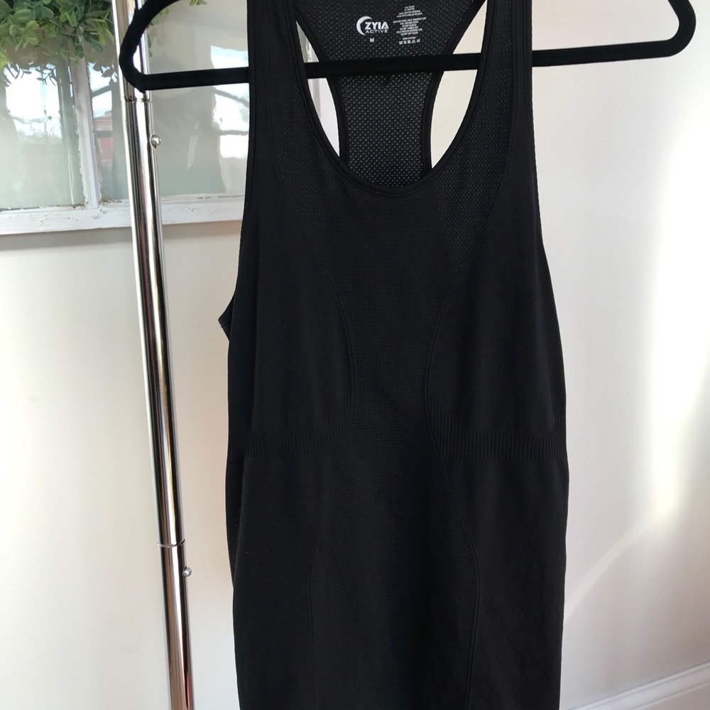 Zyia black copper charged tank. Medium